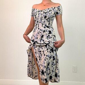NEW ASTR The Label Women's Floral Off-Shoulder Maxi Dress - Blue/White Size M